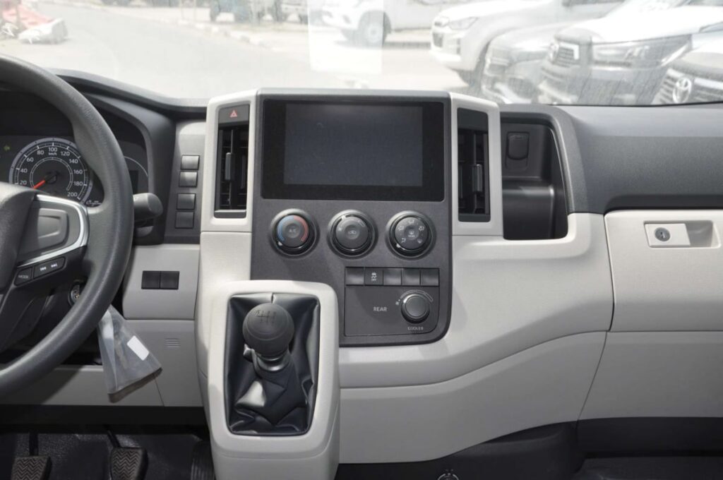 Toyota Hiace Standard Roof (3.5L Petrol) – Fast, Compact & Reliable Urban Ambulance Platform | Rescueride