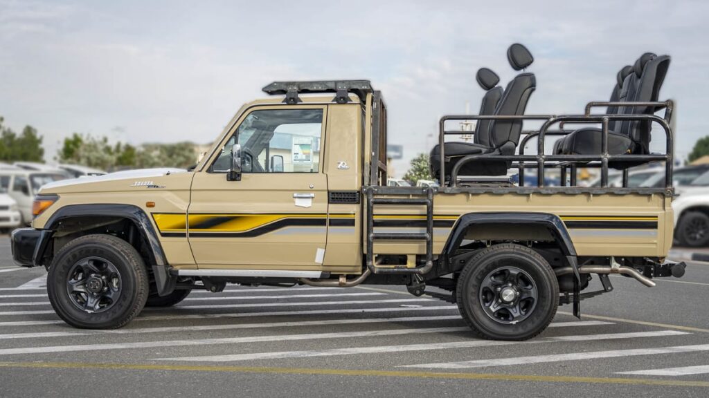 Toyota Safari Truck 4.2D MT Mid-Window | Rescueride